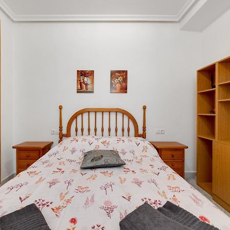 Lovely Apartment Near The Sea Τορεβιέχα Εξωτερικό φωτογραφία