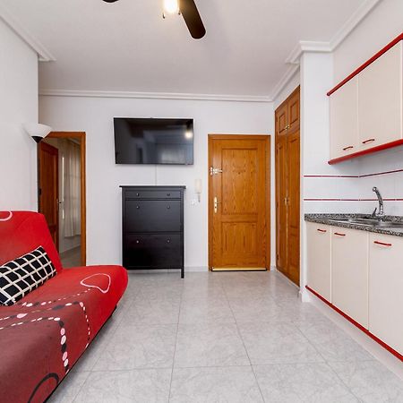 Lovely Apartment Near The Sea Τορεβιέχα Εξωτερικό φωτογραφία