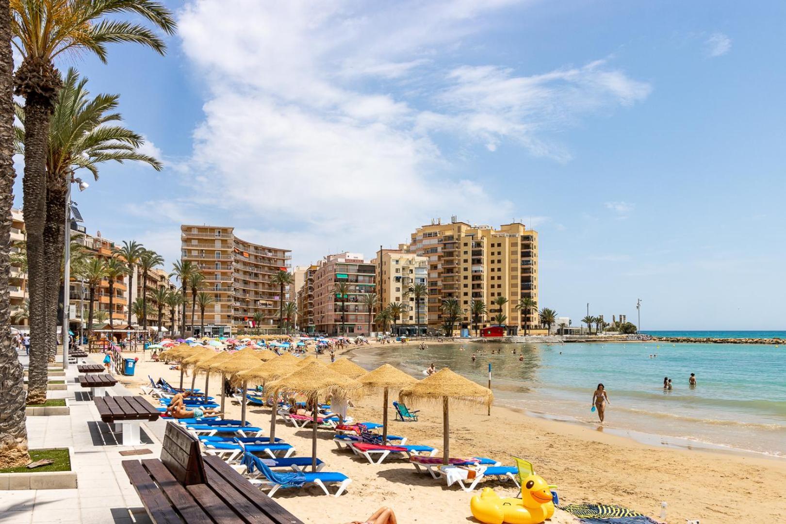 Lovely Apartment Near The Sea Τορεβιέχα Εξωτερικό φωτογραφία